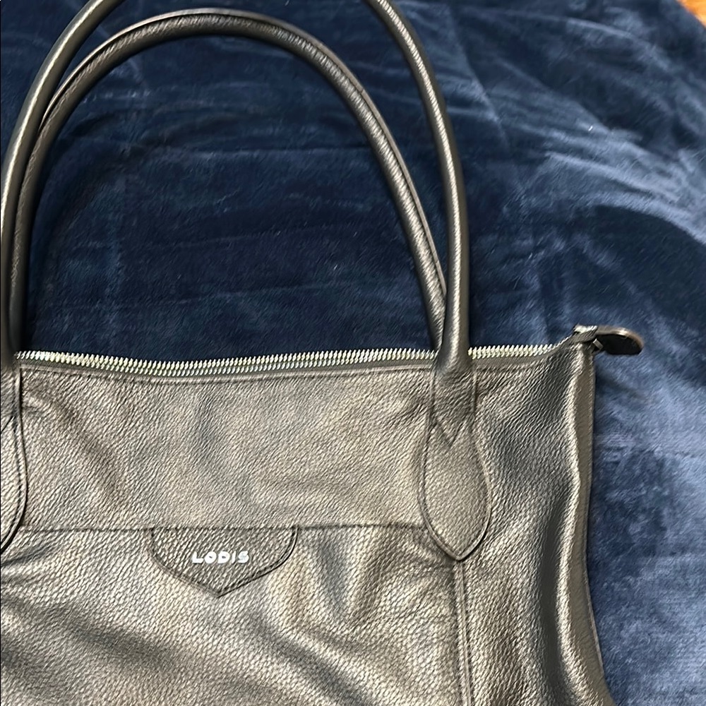Lodis Black Pebble LeatherTote Bag with Soft Leather Material and Stylish Design - Picture 7 of 8